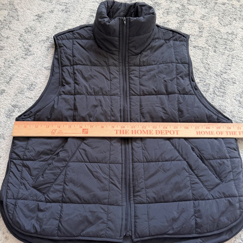 TCEC The Vinnie Vest Womens Small Black Quilted Puffer Full Zip Stand Collar NEW - Picture 2 of 3